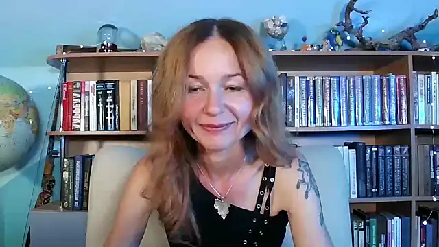 Snapshot of Foxilady357 chatting on September 2025 02:16:02 PM Foxilady357 online show from September 2025 02:16:02 PM