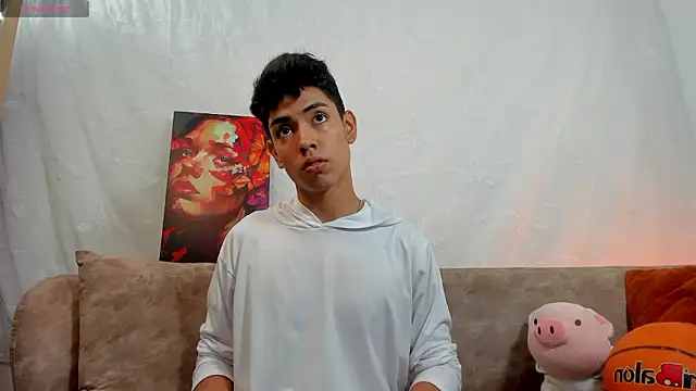 LoganTwink18 online show from March 2026 12:27:02 PM