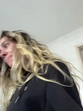 blond-96 online show from December 2025 10:02:01 AM