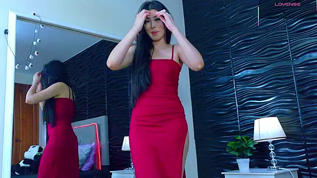 Ambar Bull online show from October 2025 12:06:01 PM