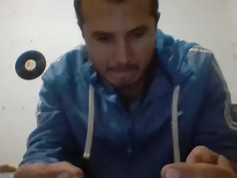 Snapshot of santiii___12 chatting on January 2026 11:54:02 PM santiii 12 online show from January 2026 11:54:02 PM