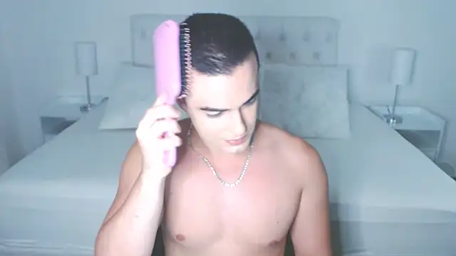 Snapshot of mr_hunterx chatting on September 2025 12:43:01 AM mr hunterx online show from September 2025 12:43:01 AM