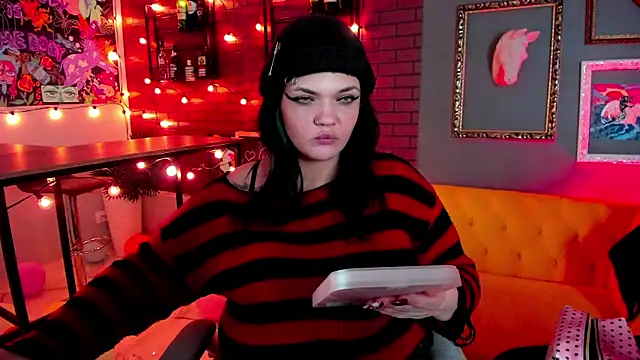 MaryHarrys online show from September 2025 09:08:02 PM