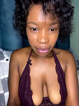 Snapshot of Caramel_Mellow chatting on January 2026 01:11:01 AM Caramel Mellow online show from January 2026 01:11:01 AM