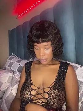 Snapshot of Caramel_Mellow chatting on February 2026 09:22:02 PM Caramel Mellow online show from February 2026 09:22:02 PM