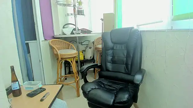 romiosabrino online show from May 2026 01:28:01 PM