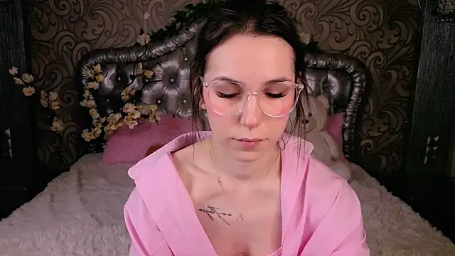 -CindyLou online show from February 2026 05:37:02 AM