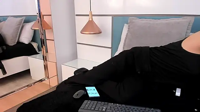 Ashkoreh online show from October 2025 10:11:01 PM