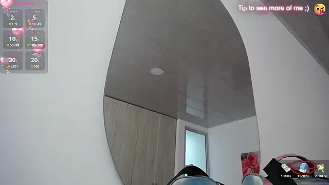 pinky f00x online show from November 2025 07:26:02 PM