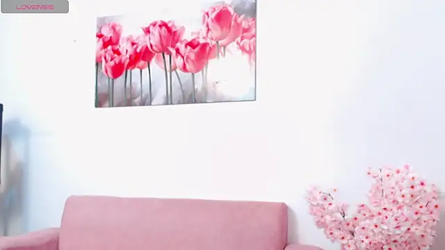 pinky f00x online show from February 2026 07:24:02 PM