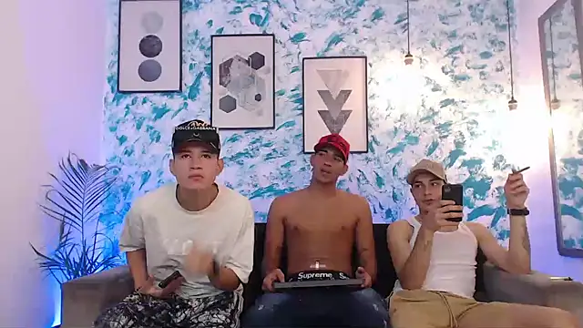 Snapshot of Kings_of_heaven chatting on October 2025 08:27:02 PM Kings of heaven online show from October 2025 08:27:02 PM