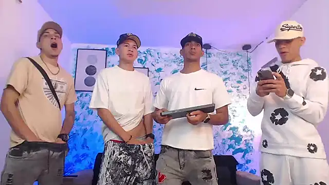 Snapshot of Kings_of_heaven chatting on October 2025 10:08:01 PM Kings of heaven online show from October 2025 10:08:01 PM