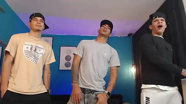 Snapshot of Kings_of_heaven chatting on November 2025 07:37:01 PM Kings of heaven online show from November 2025 07:37:01 PM