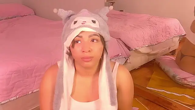 Snapshot of drooling4daddy chatting on January 2026 01:05:02 PM drooling4daddy online show from January 2026 01:05:02 PM