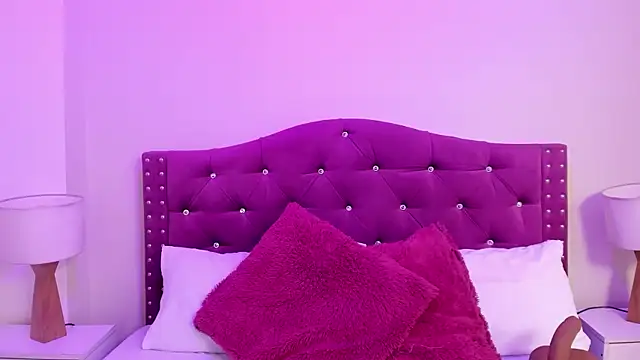 Snapshot of ximena_vasquez8 chatting on November 2025 04:04:01 AM ximena vasquez8 online show from November 2025 04:04:01 AM