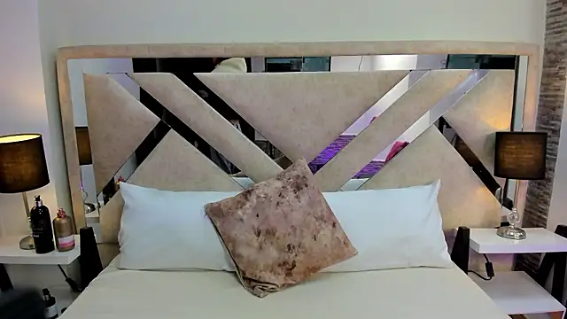 Snapshot of ximena_vasquez8 chatting on February 2026 03:16:02 AM ximena vasquez8 online show from February 2026 03:16:02 AM