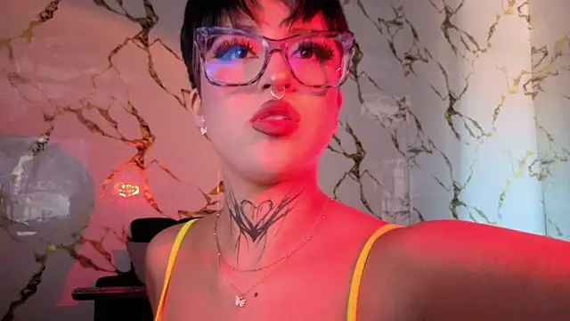 Snapshot of Rebeka-baker chatting on December 2025 12:21:02 PM Rebeka-baker online show from December 2025 12:21:02 PM