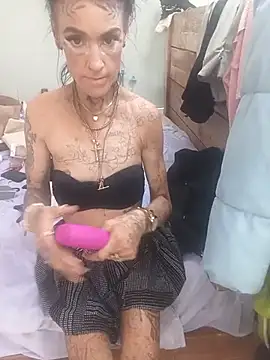 Snapshot of Tannedtattooed69 chatting on June 2026 04:50:01 PM Tannedtattooed69 online show from June 2026 04:50:01 PM