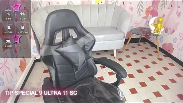 Snapshot of Paris09_v_ chatting on October 2025 03:42:02 AM Paris09 v online show from October 2025 03:42:02 AM