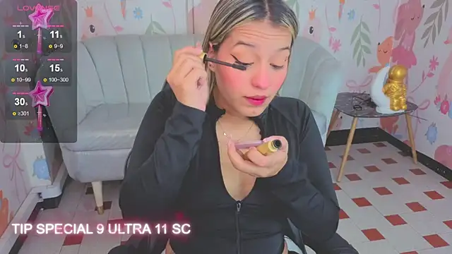 Snapshot of Paris09_v_ chatting on April 2026 03:23:02 AM Paris09 v online show from April 2026 03:23:02 AM