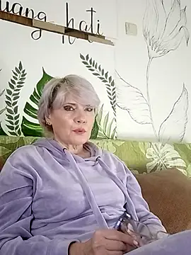 Catty Lady online show from February 2026 08:46:02 PM