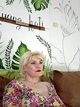 Snapshot of Catty_Lady chatting on June 2026 06:31:01 PM Catty Lady online show from June 2026 06:31:01 PM