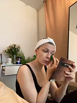 miamunn online show from October 2025 07:58:01 PM