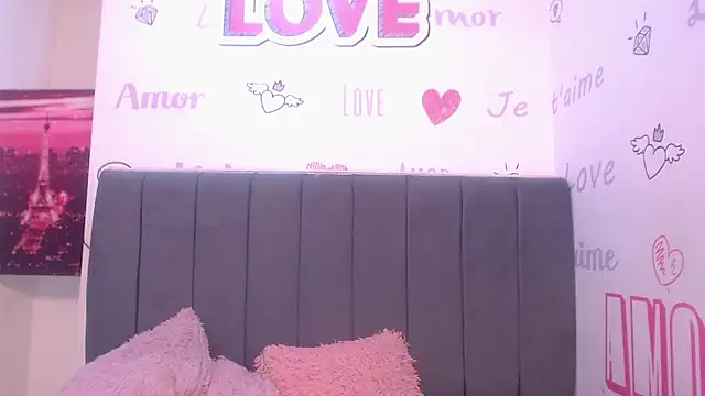 Snapshot of SachaBratz chatting on January 2026 01:02:02 PM SachaBratz online show from January 2026 01:02:02 PM