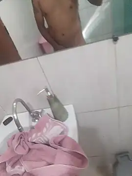 Snapshot of magnoDotado chatting on September 2025 05:51:02 PM magnoDotado online show from September 2025 05:51:02 PM