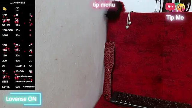 naomi powel online show from January 2026 03:32:01 AM