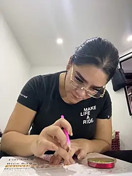 Marianacg 21 online show from April 2026 10:51:02 PM