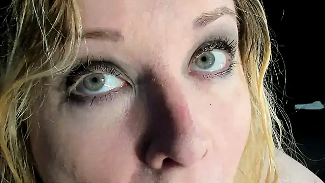 Snapshot of Naughty__Slave chatting on December 2024 09:06:02 AM Naughty Slave online show from December 2024 09:06:02 AM