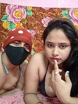 Seducing couple online show from May 2026 04:50:01 AM