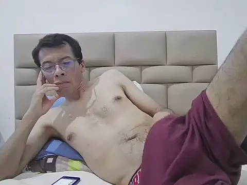 skinnylatino51 online show from March 2026 12:52:02 AM