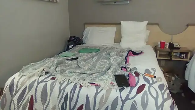 Snapshot of Skater1287 chatting on March 2026 02:29:01 AM Skater1287 online show from March 2026 02:29:01 AM