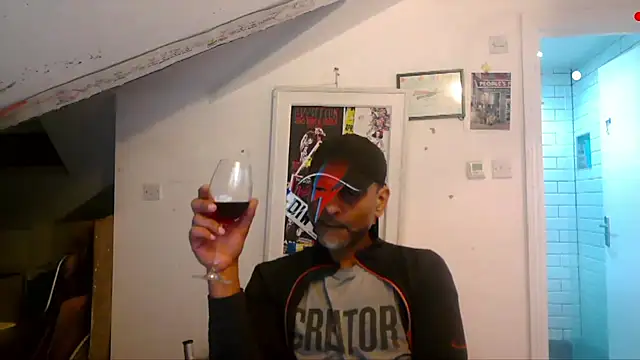 Snapshot of mista_sista_fista chatting on May 2026 10:07:01 PM mista sista fista online show from May 2026 10:07:01 PM