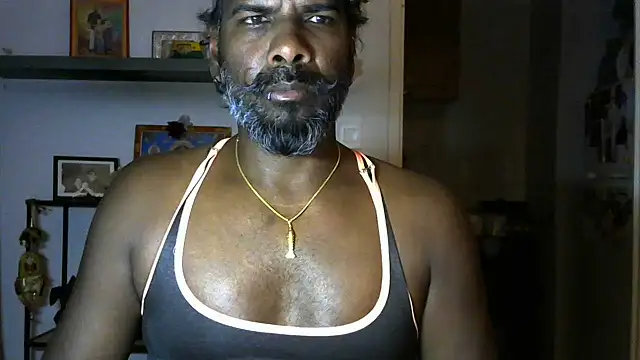 frenchblackc31 online show from June 2026 10:46:02 PM