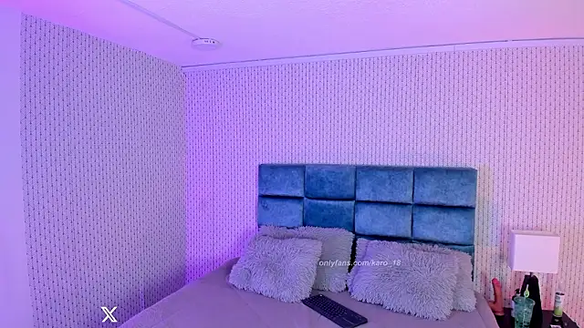 karoliine jones online show from March 2026 09:31:01 PM