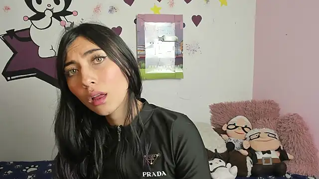 Alanaloiiss  online show from September 2025 01:20:01 AM