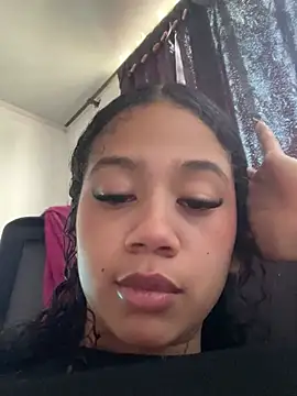 Snapshot of jadee8 chatting on January 2026 04:32:01 PM jadee8 online show from January 2026 04:32:01 PM