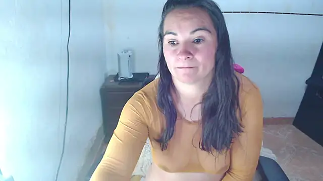 Snapshot of StefiAlizon70 chatting on September 2025 10:00:01 PM StefiAlizon70 online show from September 2025 10:00:01 PM