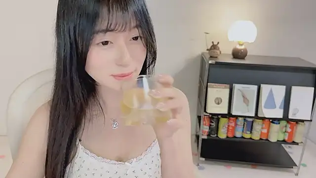 Onechestnut online show from May 2026 05:08:02 PM
