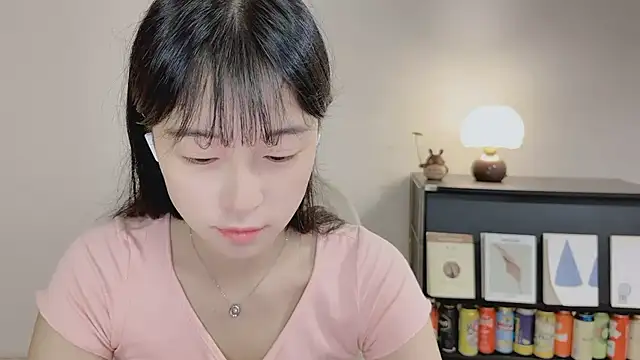 Onechestnut online show from May 2026 03:57:02 AM
