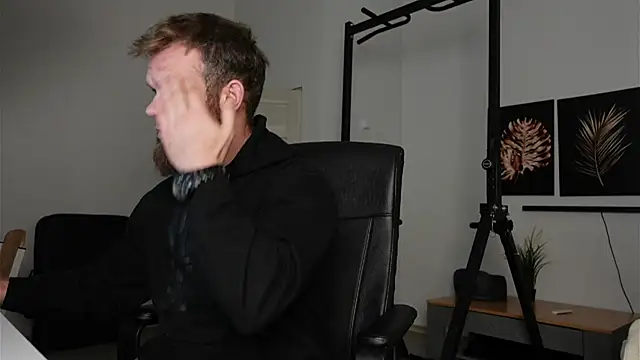 Stewart Barnz online show from November 2025 04:11:02 AM