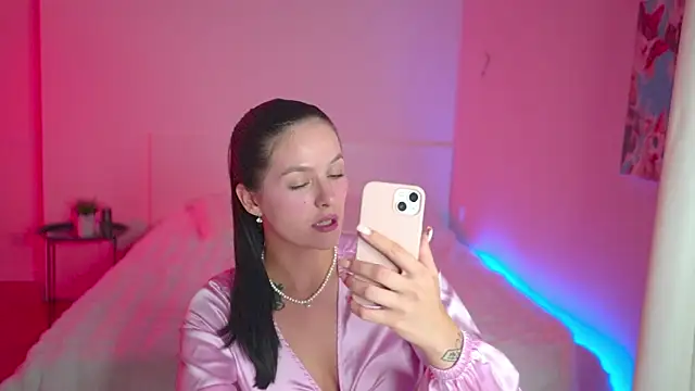 EwelynScott online show from September 2025 04:30:01 PM