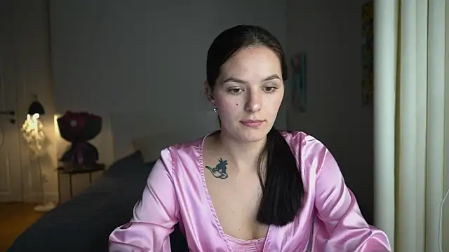 EwelynScott online show from November 2025 02:37:02 PM