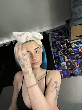 Bluetingx online show from October 2025 11:24:01 AM