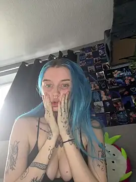 Bluetingx online show from October 2025 10:49:01 AM