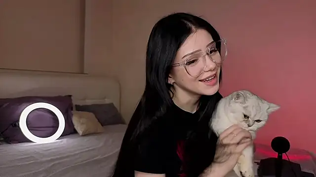 KateHardcastle online show from October 2025 06:26:02 PM