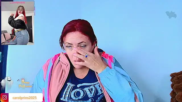 carolinhe  online show from October 2025 07:38:02 PM